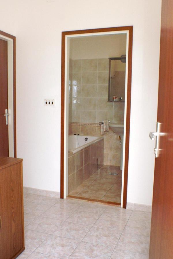 Apartments By The Sea Razanj, Rogoznica - 4253 Buitenkant foto